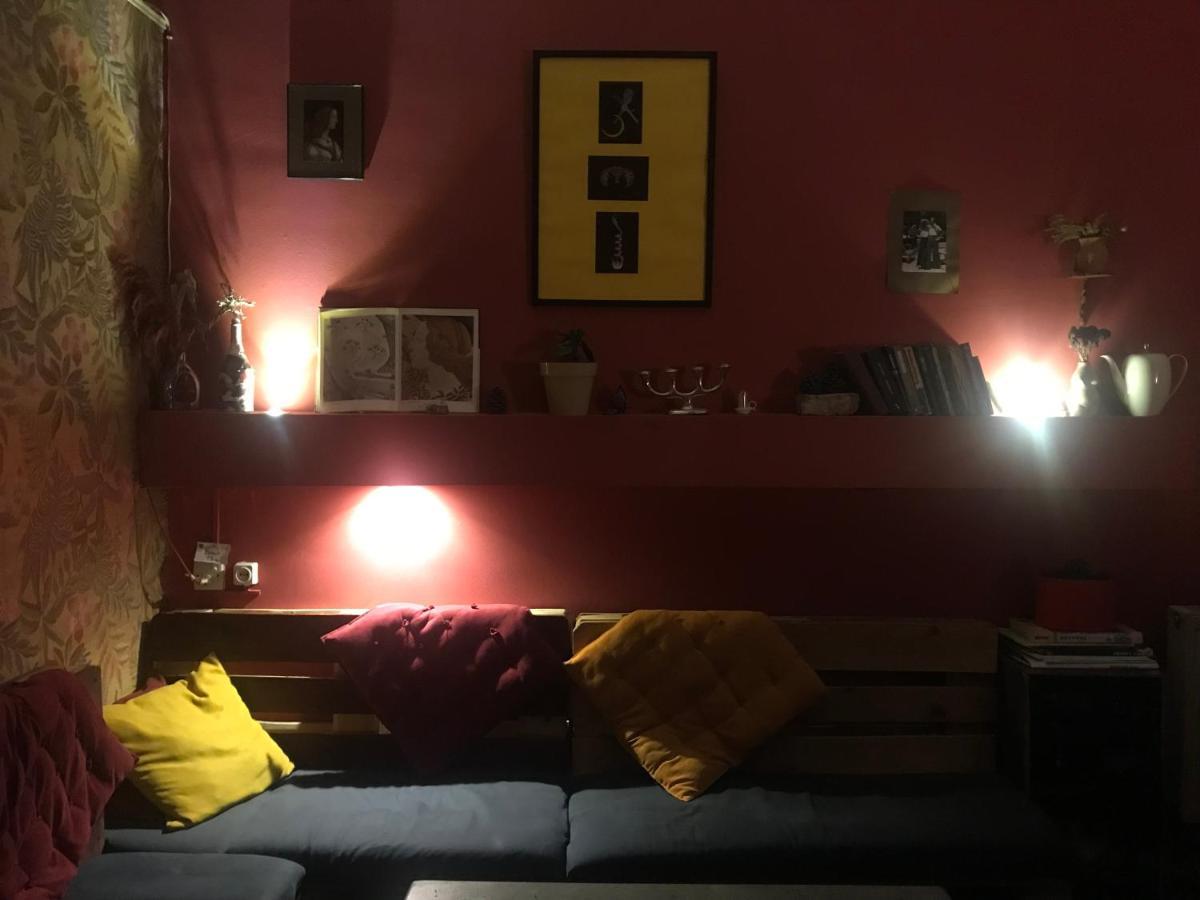 Brobro Hostel Тбилиси Экстерьер фото