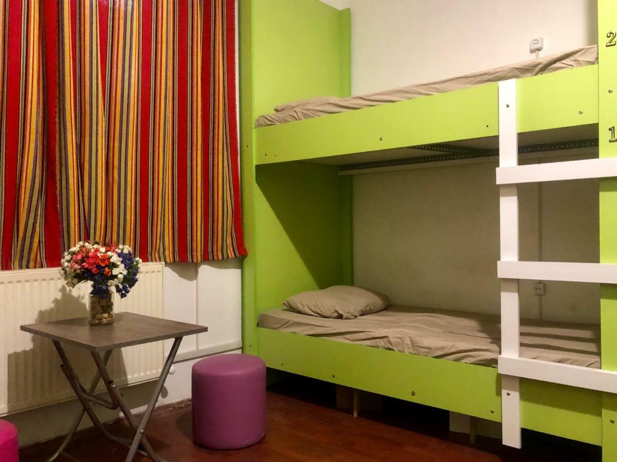 Brobro Hostel Тбилиси Экстерьер фото