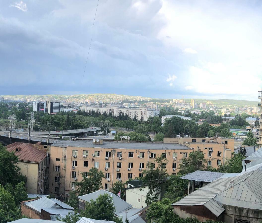 Brobro Hostel Тбилиси Экстерьер фото